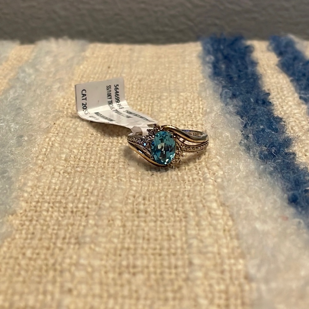 Blue topaz sterling sliver ring